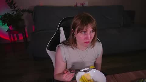Kay online show from May 14, 6:36 pm