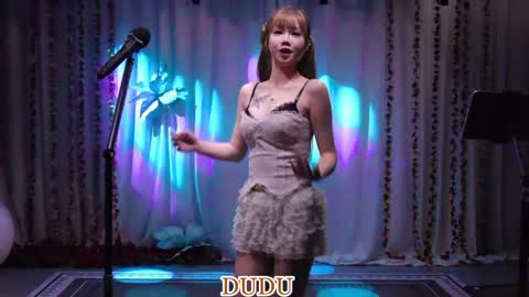 lankwaifong_cindy online show from May 26, 2:55 am