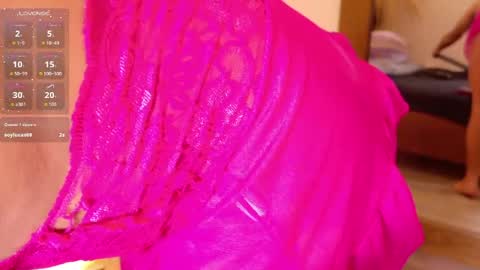 lara_curly online show from May 5, 1:03 pm