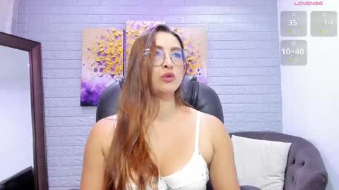      700  200   online show from March 5, 10:05 pm