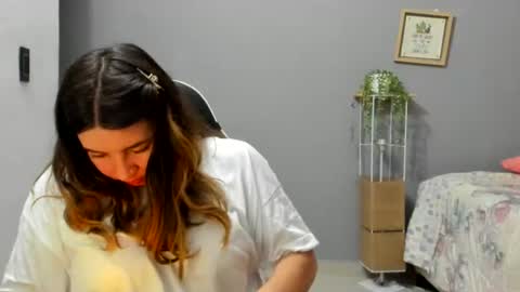 Lara online show from June 22, 12:15 am
