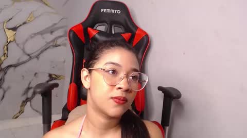 laralmanza online show from March 9, 3:04 pm