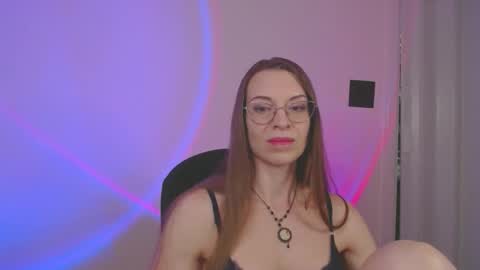 larawintersxxx online show from March 9, 9:40 pm