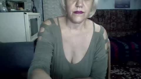 larisaq4ugo24 online show from May 23, 6:28 pm