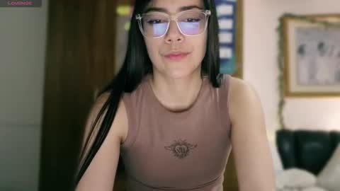 laujgray online show from May 4, 9:51 pm