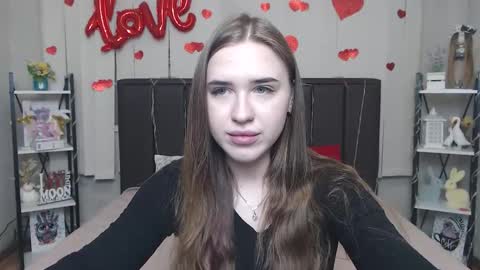 LauraHlot online show from March 17, 7:56 am