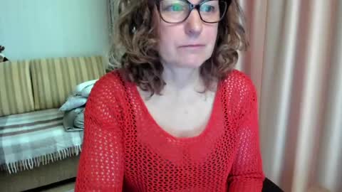 Lauraoven1 online show from May 31, 7:47 am