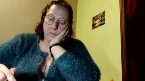 laureanne online show from February 10, 8:42 pm