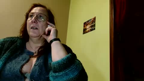 laureanne online show from February 11, 8:31 pm