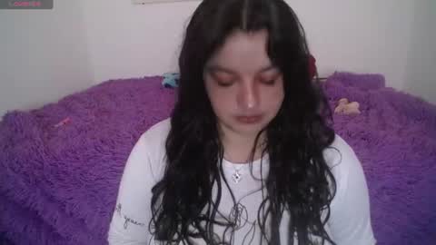 laurenkenner28_ online show from June 10, 6:39 pm