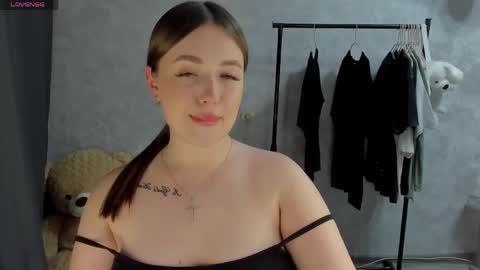 Diana online show from May 17, 2:49 pm