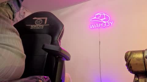 laylafoxy_tay online show from March 13, 4:14 am