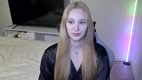 LaylaPretty001 online show from February 23, 5:19 am