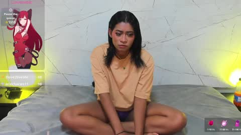 Layla Taylor online show from December 6, 7:54 am