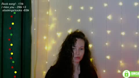 hey Im Leia and I love rock  online show from May 9, 7:27 pm