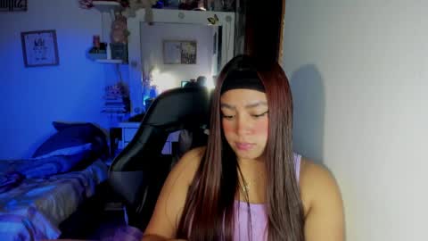 Leila online show from May 21, 1:36 am