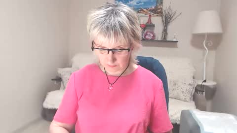 Leila Kinky online show from June 1, 4:03 am