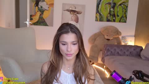 Lenna Goddess online show from February 7, 6:45 am