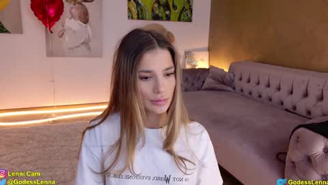 Lenna Goddess online show from February 18, 6:15 am