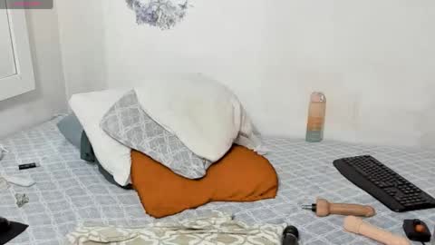 lenz335100 online show from May 15, 10:56 pm