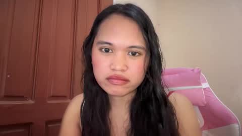 Jenn online show from March 11, 5:22 am