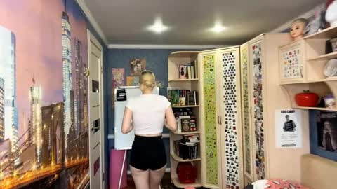 Kate online show from May 9, 11:23 am