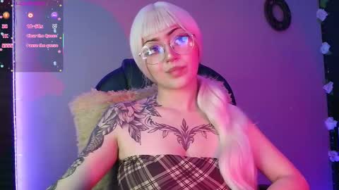 Less  online show from January 19, 4:03 pm