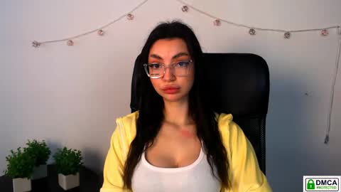 Alexia online show from April 25, 12:19 pm