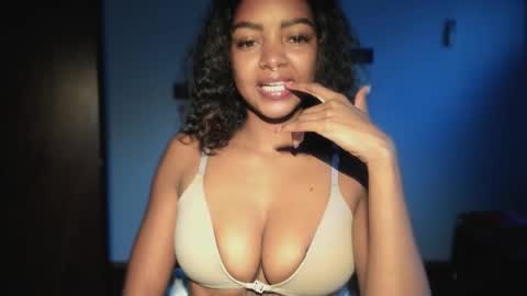 LEXY - Independent account online show from March 11, 3:36 pm