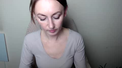 Lia online show from March 22, 1:39 pm