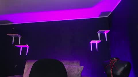 liastark19 online show from December 2, 7:05 pm