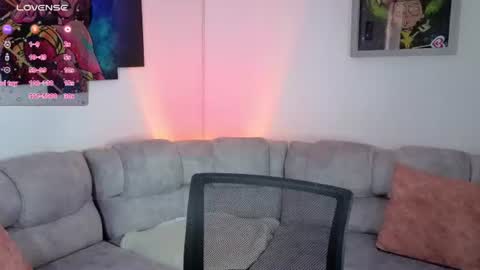 Lib - online show from June 18, 6:57 pm