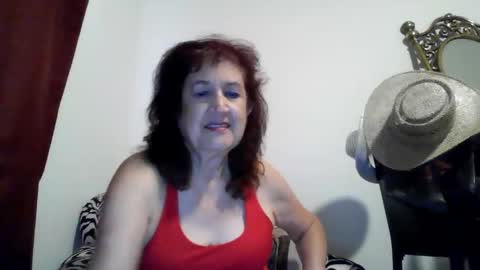 librawoman online show from April 11, 6:11 pm