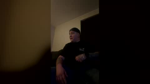 lickallotpuss online show from March 25, 3:23 am