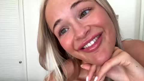 Lila online show from May 27, 1:41 pm