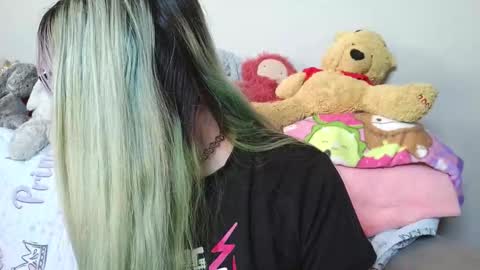 emily ryanson online show from March 9, 9:18 pm