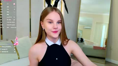 lili_lohan online show from July 9, 7:33 am