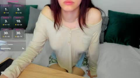 lilianme online show from May 19, 1:56 am