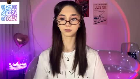 Lina online show from May 16, 12:02 am