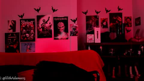 MISTRESS LILITH online show from April 6, 2:40 pm