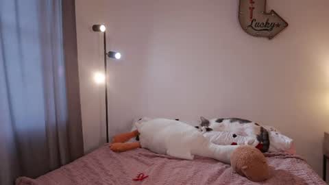lilithrose_2 online show from July 16, 10:25 pm