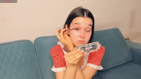 Celina Lillie online show from April 5, 5:23 pm