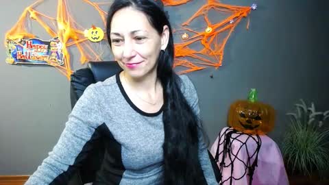 lilugrants online show from October 23, 6:58 pm