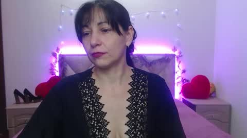 lilugrants online show from February 3, 2:53 am