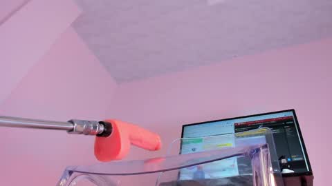 lily_cole27 online show from April 13, 5:31 am