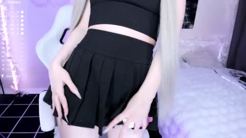 Lily online show from April 30, 1:11 am