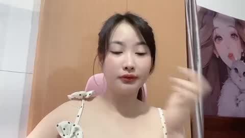 lilybelle6868 online show from July 5, 2:29 am