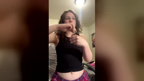 lilyrose305 online show from May 2, 7:17 pm