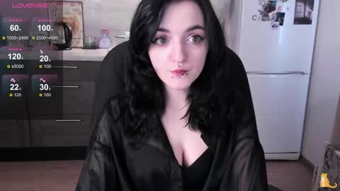 Lina 3  1715622743 online show from March 10, 7:45 am