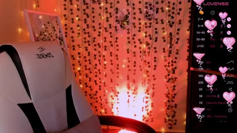 Lina online show from April 8, 5:09 am